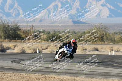 media/Dec-07-2025-CVMA (Sun) [[3e7d2de5dc]]/Race 18-Formula Twins-Formula 40 UL/